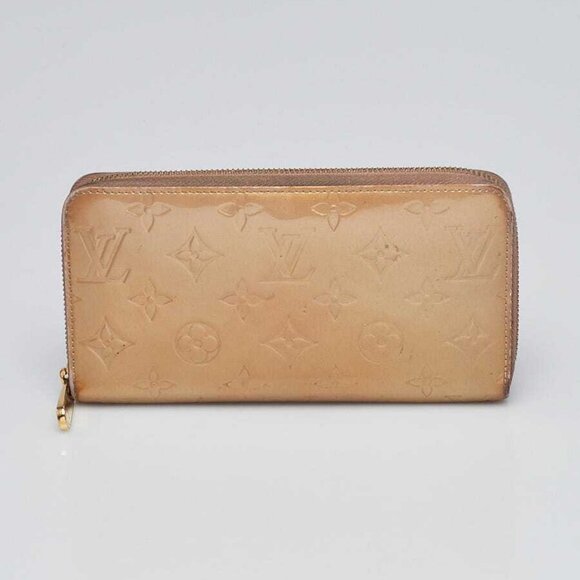 Louis Vuitton Beige Poudre Monogram Vernis Zippy Wallet - Picture 1 of 8